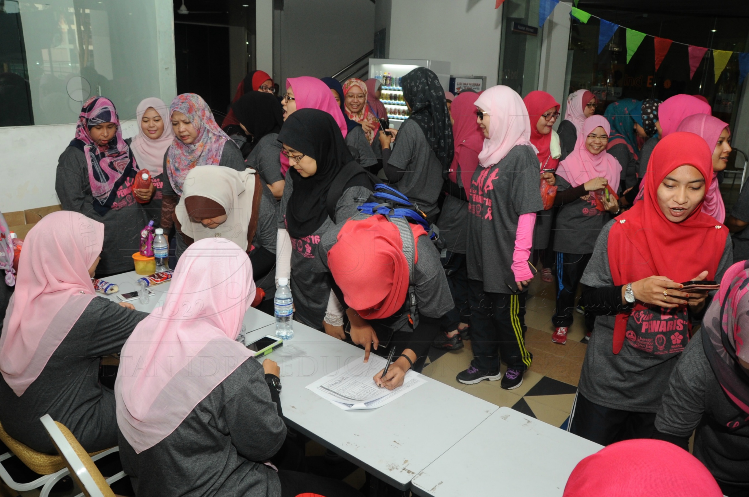 PRO 16 69 Karnival Pewaris 2016   UPSIHAS 8164